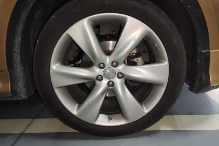 Used Infiniti FX 2011 FX35 Jinshang Overdrive Edition Right Front Wheel Hub