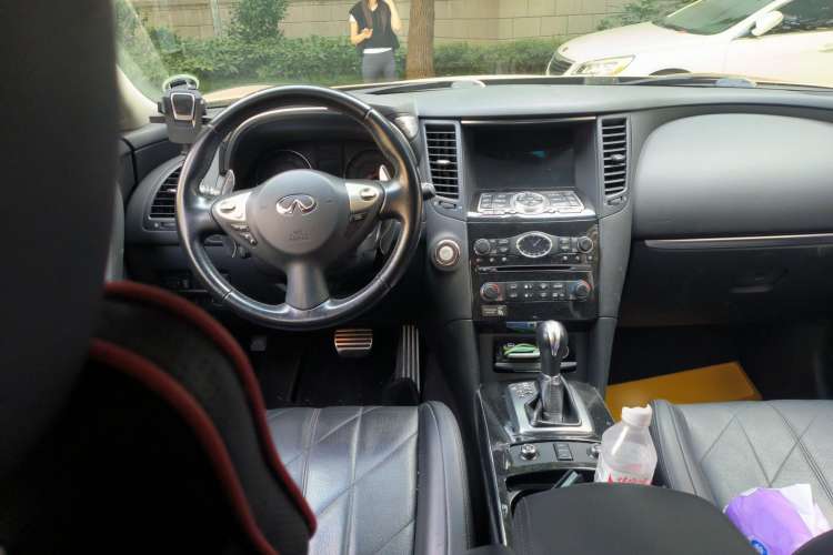 Used Infiniti FX 2011 FX35 Standard Edition Steering Wheel