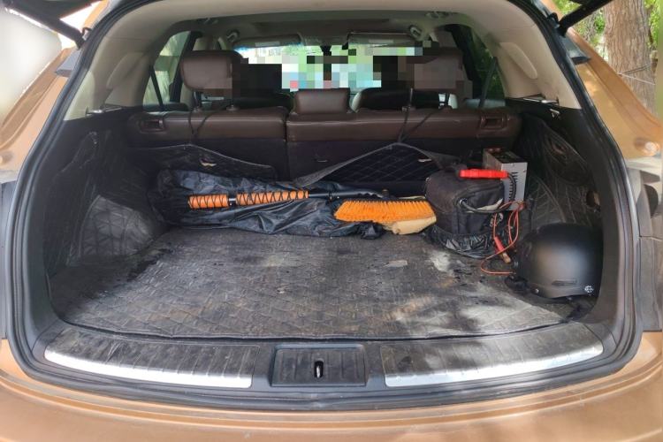 Used Infiniti FX 2011 FX35 Standard Edition Trunk