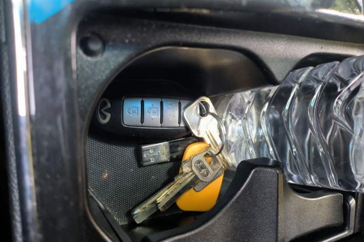 Used Infiniti FX 2011 FX35 Standard Edition Vehicle Key