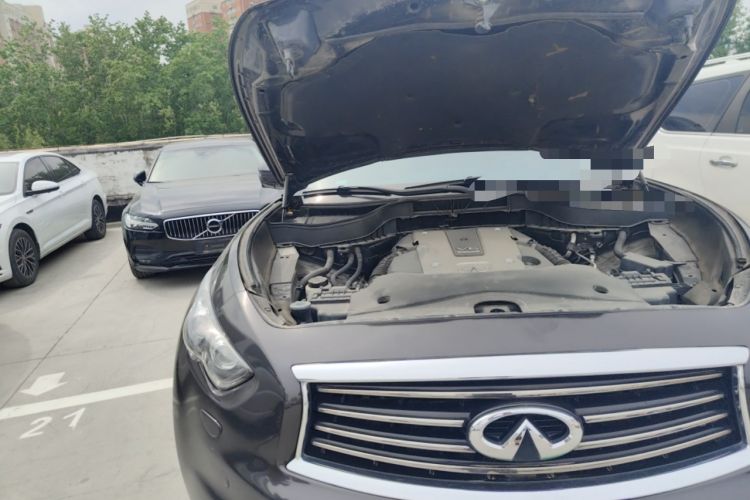 Used Infiniti FX 2013 FX37 Standard Edition Engine Bay Right