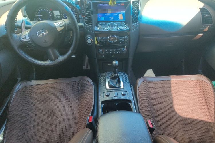 Used Infiniti FX 2013 FX37 Standard Edition Center Console
