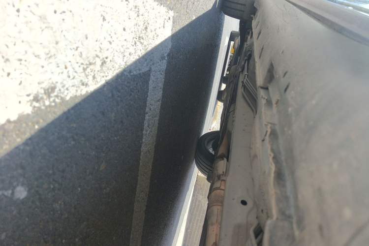 Used Infiniti FX 2013 FX37 Standard Edition Chassis Front Right