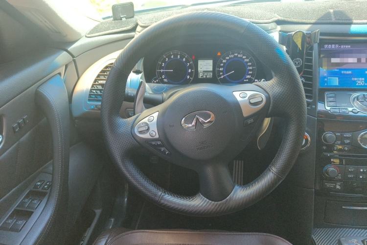 Used Infiniti FX 2013 FX37 Standard Edition Steering Wheel
