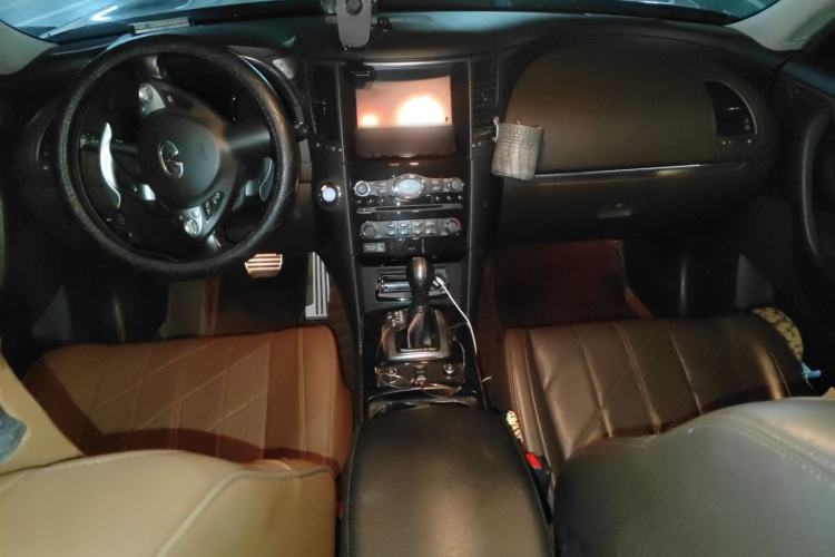 Used Infiniti FX 2013 FX37 Standard Edition Center Console