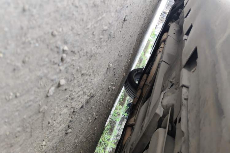Used Infiniti FX 2013 FX37 Standard Edition Chassis Rear Left