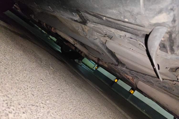 Used Infiniti FX 2013 FX37 Standard Edition Chassis Rear Left