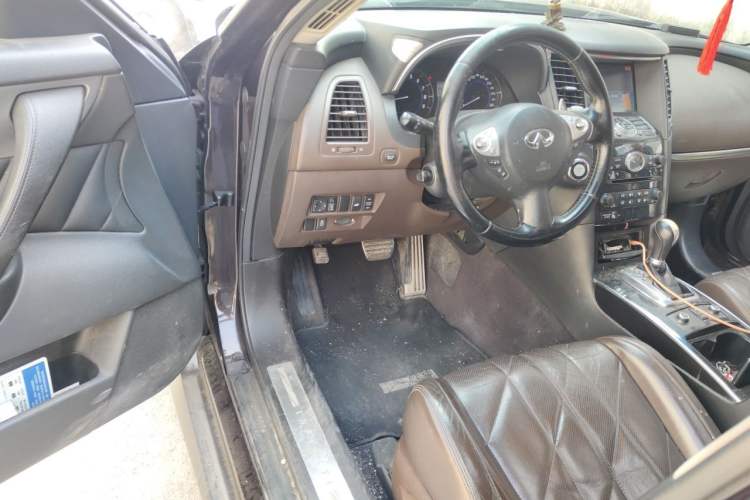 Used Infiniti FX 2013 FX37 Standard Edition Driver Seat