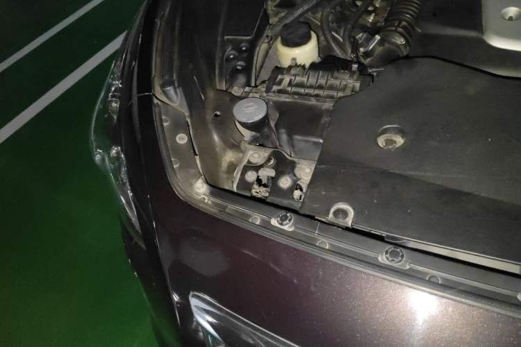Used Infiniti FX 2013 FX37 Standard Edition Engine Bay Right