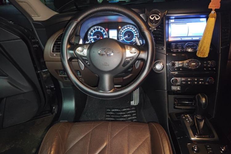 Used Infiniti FX 2013 FX37 Standard Edition Steering Wheel
