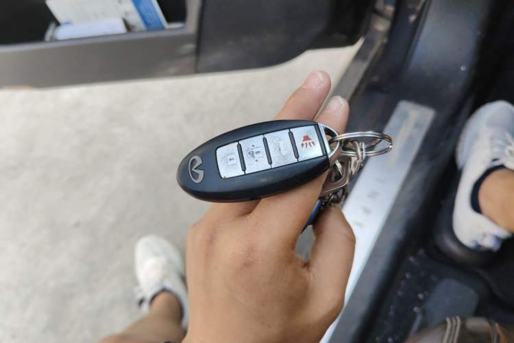 Used Infiniti FX 2013 FX37 Standard Edition Vehicle Key