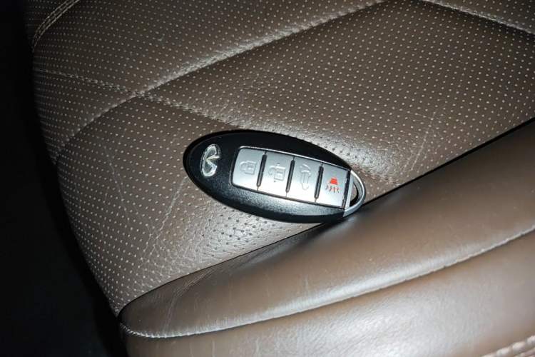 Used Infiniti FX 2013 FX37 Standard Edition Vehicle Key