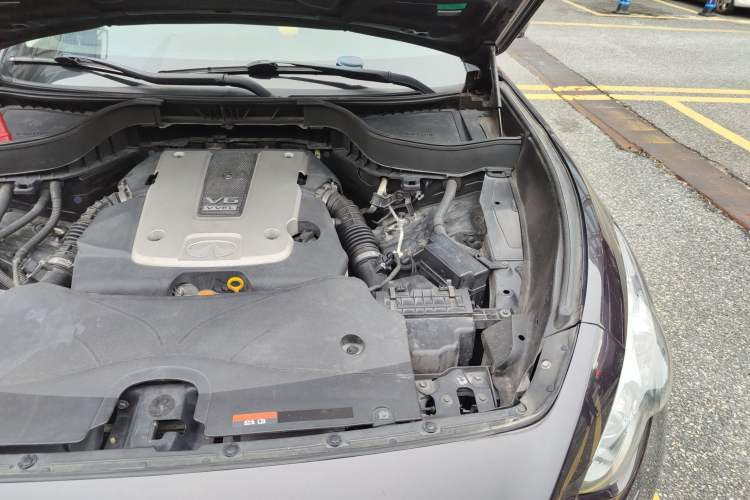 Used Infiniti FX 2013 FX37 Standard Upgrade Edition Engine Bay Left