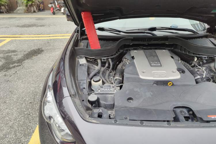 Used Infiniti FX 2013 FX37 Standard Upgrade Edition Engine Bay Right