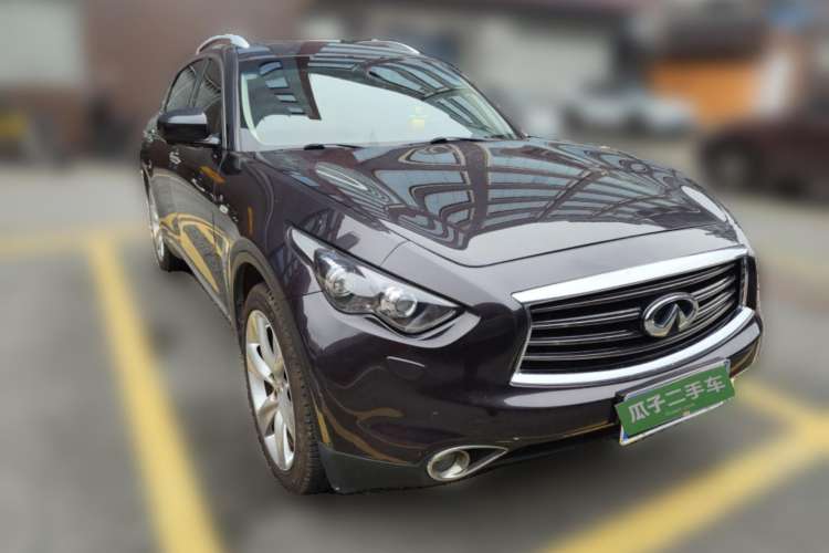 Used Infiniti FX 2013 FX37 Standard Upgrade Edition Front Right 45 Deg