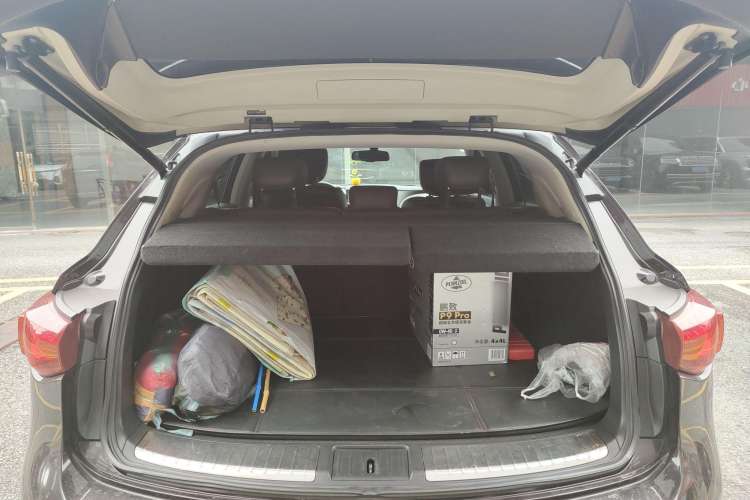 Used Infiniti FX 2013 FX37 Standard Upgrade Edition Trunk