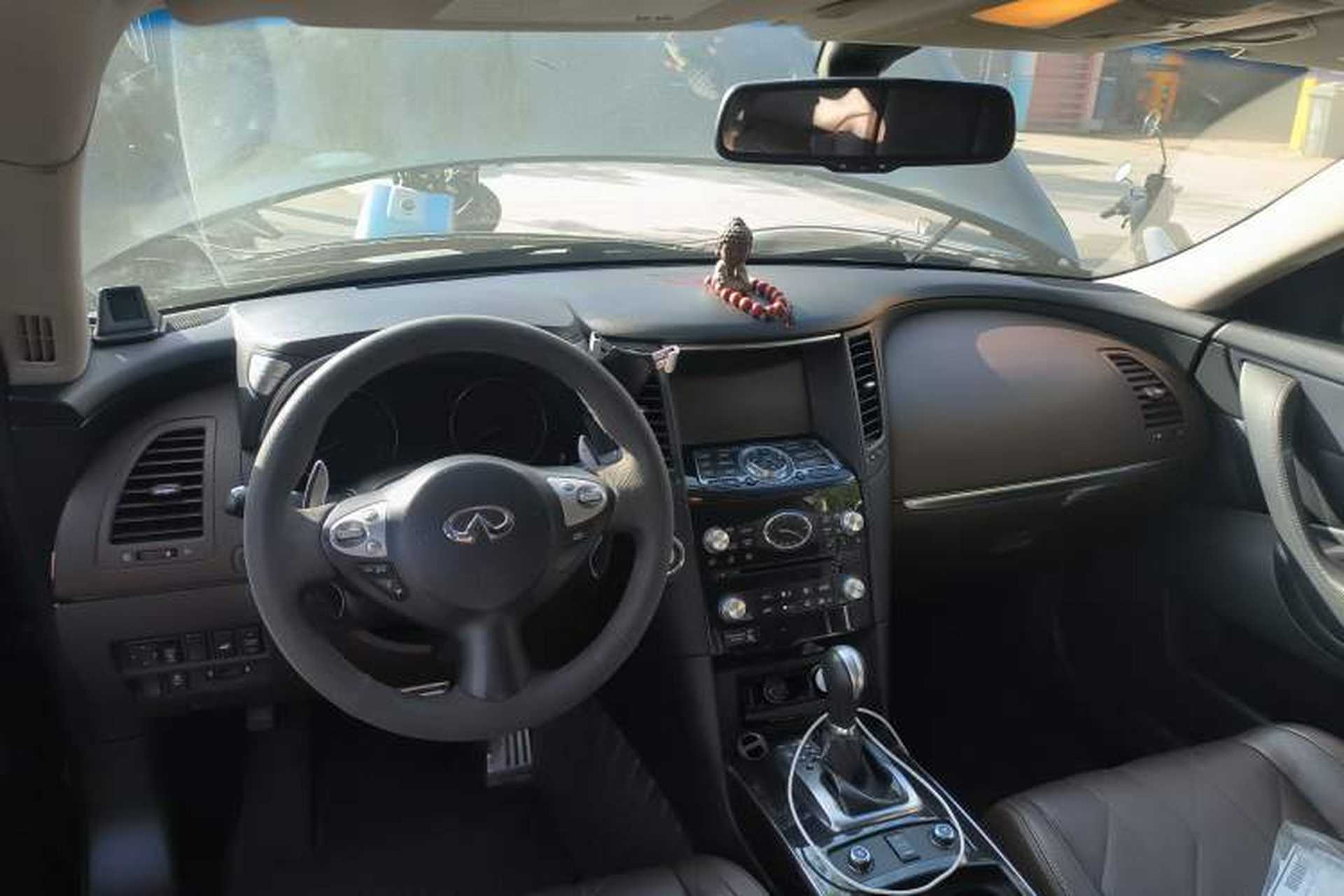 Used Infiniti FX 2013 FX37 Standard Edition Center Console