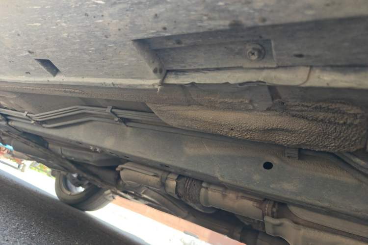 Used Infiniti FX 2013 FX50 Ultimate Upgrade Edition Chassis Front Right