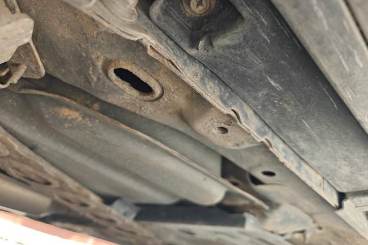Used Infiniti FX 2013 FX50 Ultimate Upgrade Edition Chassis Rear Right