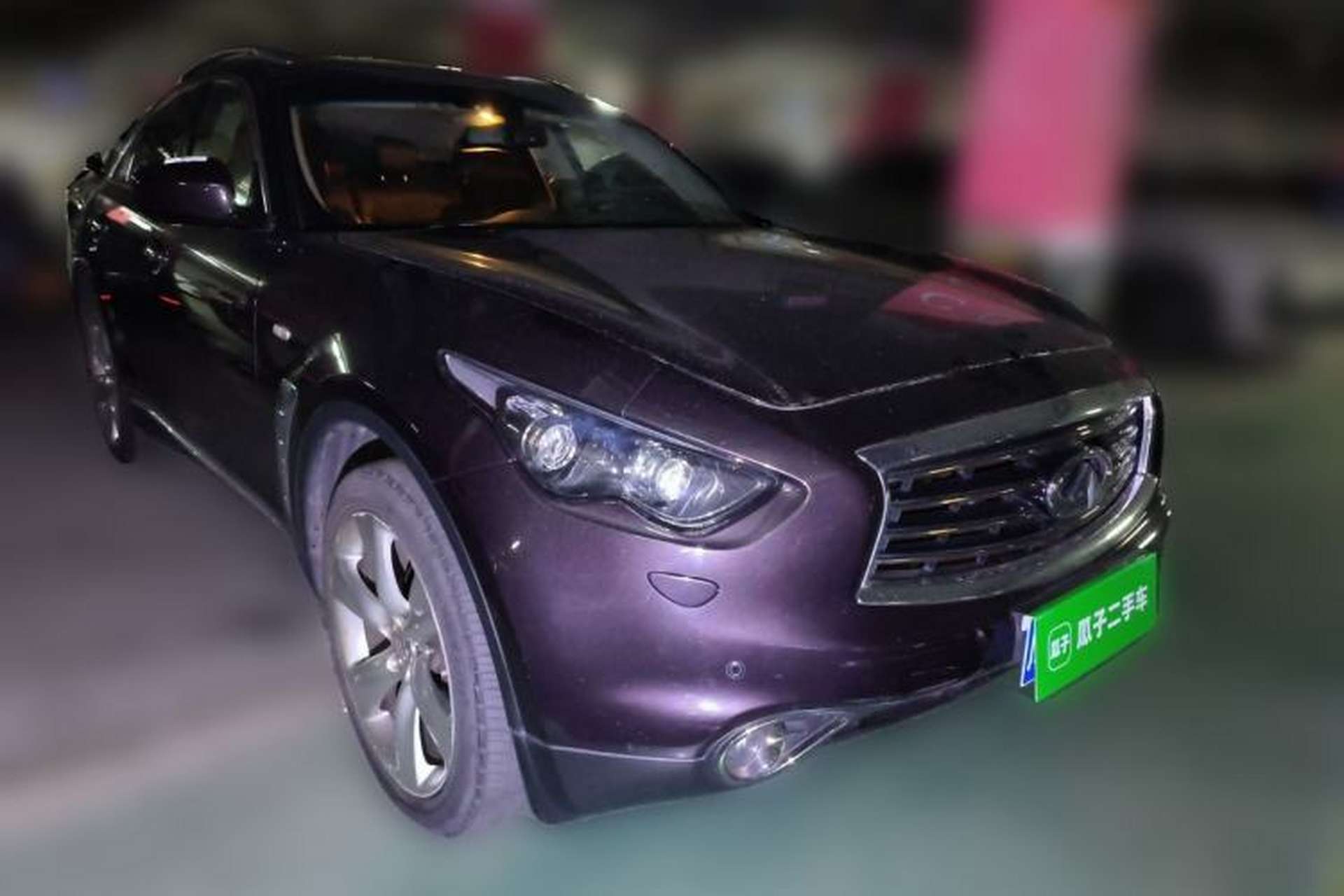 Used Infiniti FX 2013 FX37 Standard Upgrade Edition Front Right 45 Deg