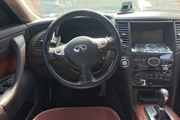 Used Infiniti FX 2013 FX50 Ultimate Upgrade Edition Steering Wheel