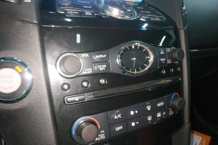 Used Infiniti FX 2013 FX37 Standard Edition Audio And AC Panel