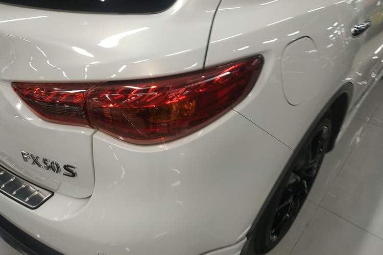Used Infiniti FX 2013 FX37 Standard Edition Exterior 6
