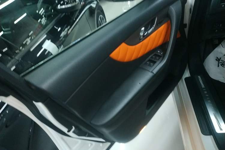 Used Infiniti FX 2013 FX37 Standard Edition Interior 7
