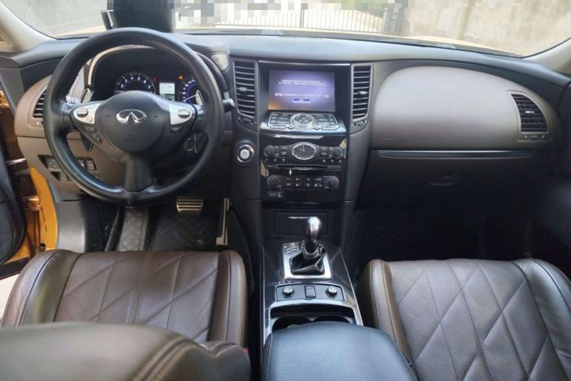 Used Infiniti FX 2013 FX37 Standard Upgrade Edition Center Console