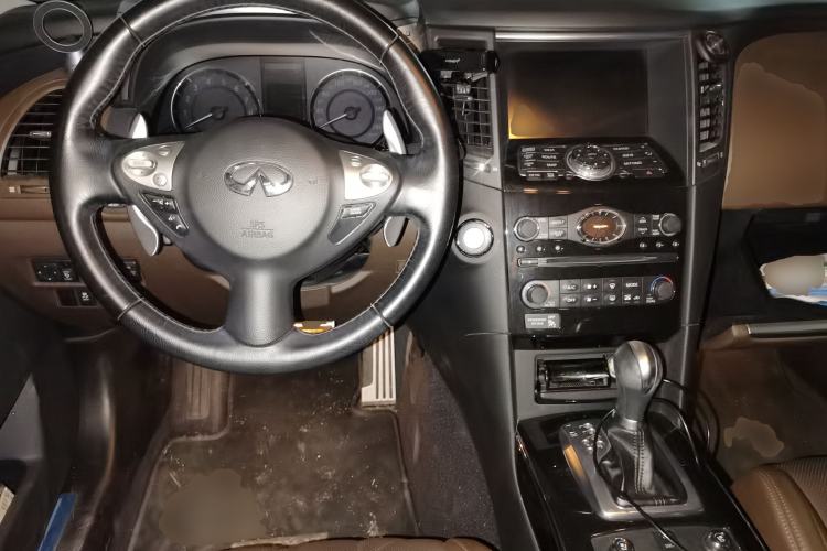 Used Infiniti FX 2013 FX37 Standard Edition Center Console
