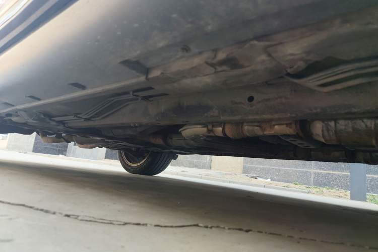 Used Infiniti FX 2013 FX37 Standard Upgrade Edition Chassis Front Right