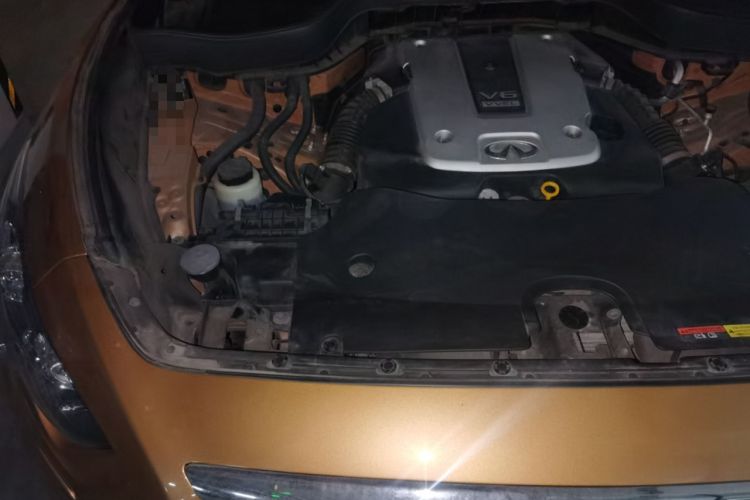 Used Infiniti FX 2013 FX37 Standard Edition Engine Bay Right
