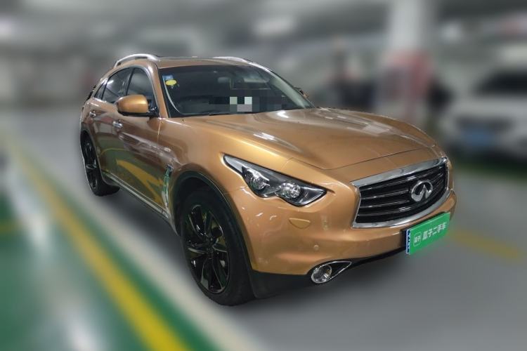 Used Infiniti FX 2013 FX37 Standard Edition Front Right 45 Deg