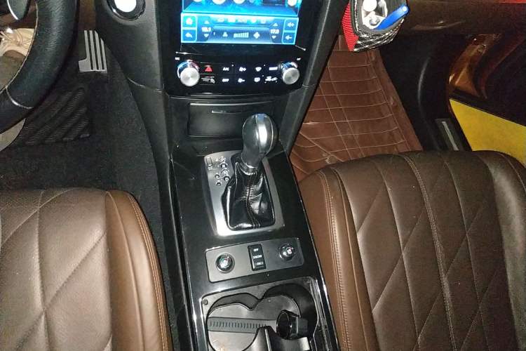 Used Infiniti FX 2013 FX37 Enhanced Upgrade Model Gear Lever