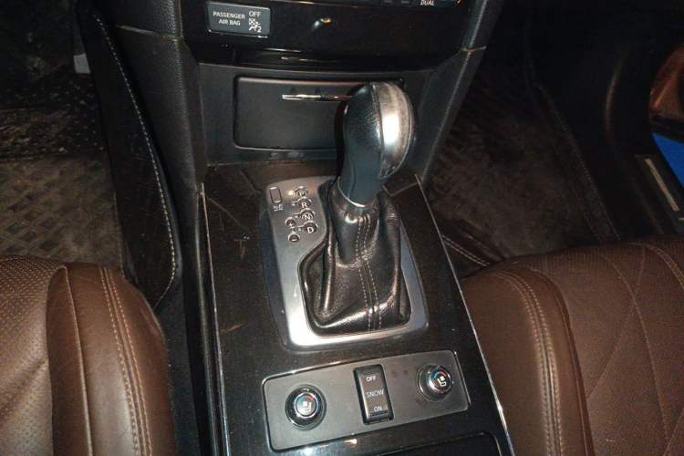 Used Infiniti FX 2013 FX37 Standard Upgrade Edition Gear Lever