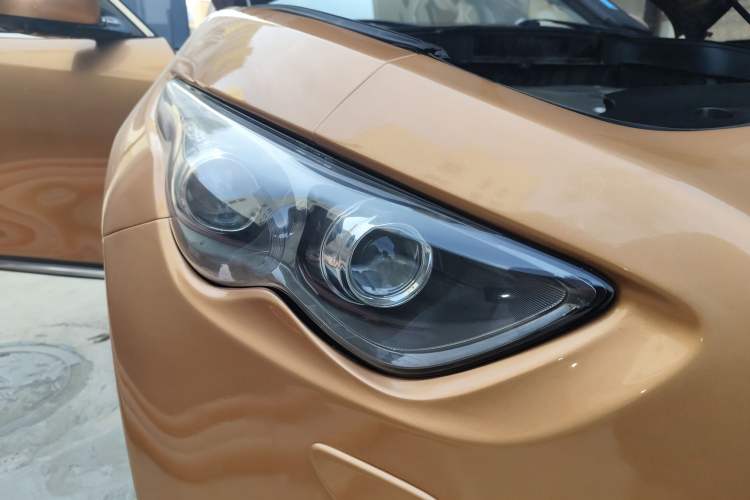 Used Infiniti FX 2013 FX37 Standard Upgrade Edition Right Front Headlight