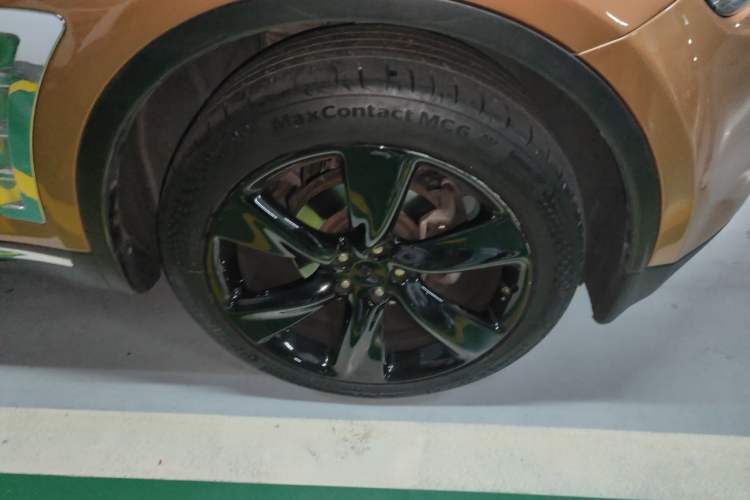 Used Infiniti FX 2013 FX37 Standard Edition Right Front Wheel Hub