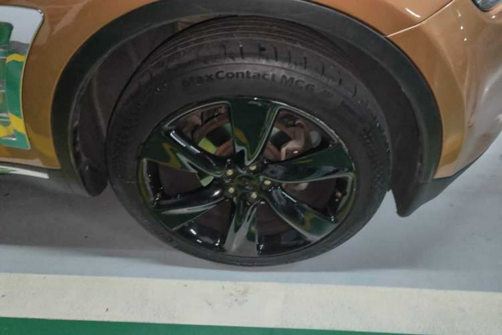 Used Infiniti FX 2013 FX37 Standard Edition Right Front Wheel Hub