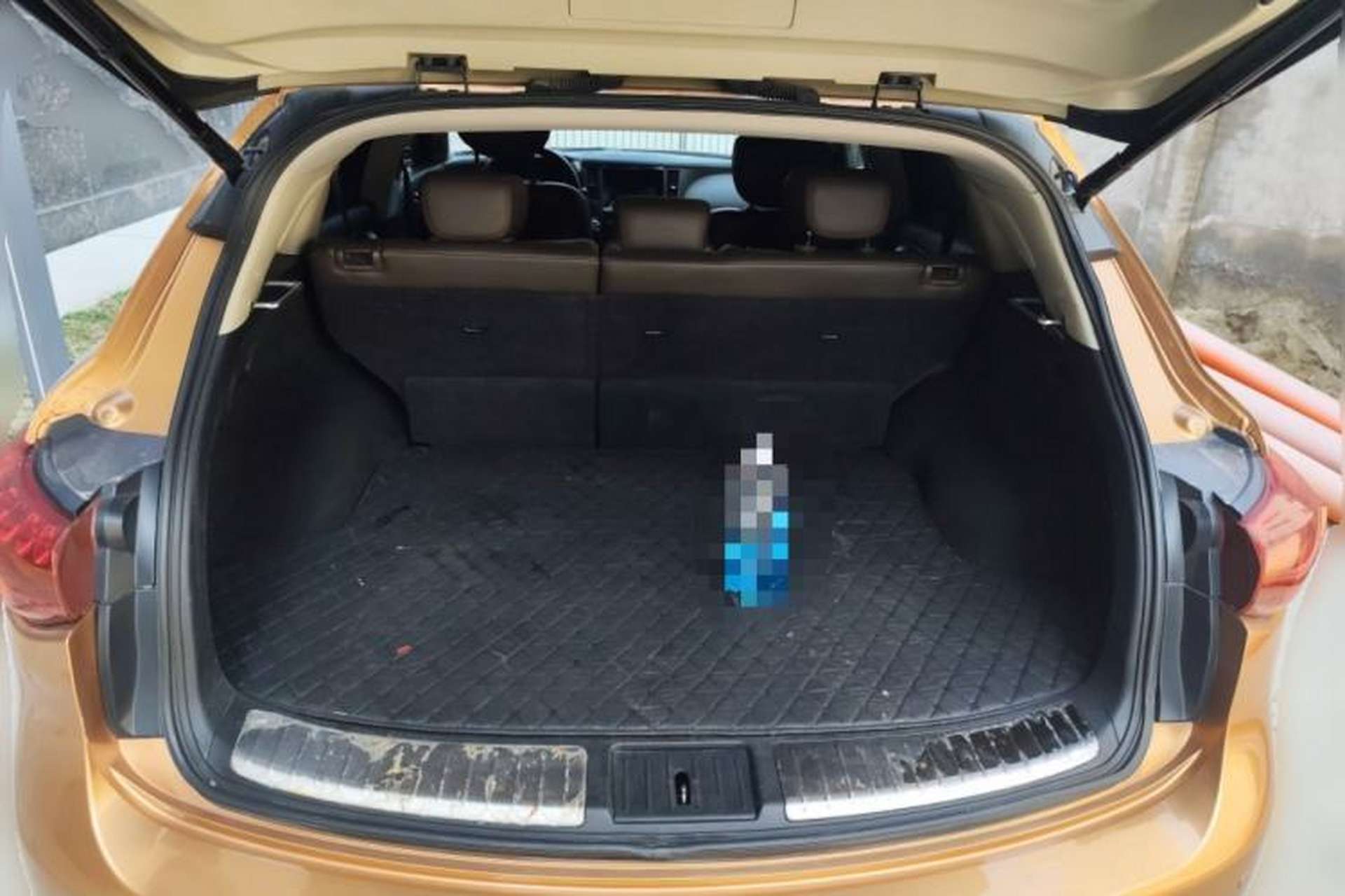 Used Infiniti FX 2013 FX37 Standard Upgrade Edition Trunk