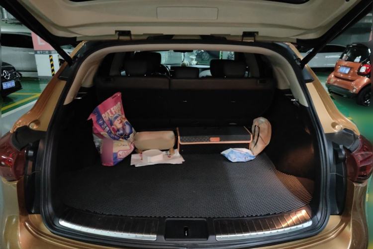 Used Infiniti FX 2013 FX37 Standard Edition Trunk