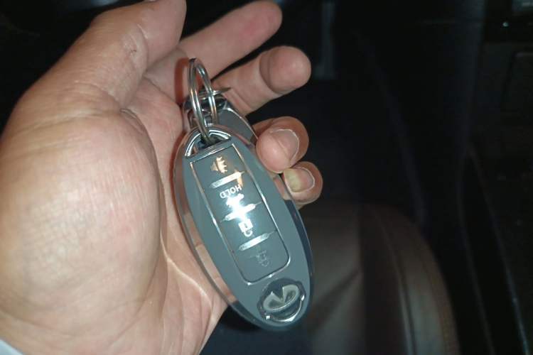 Used Infiniti FX 2013 FX37 Standard Upgrade Edition Vehicle Key