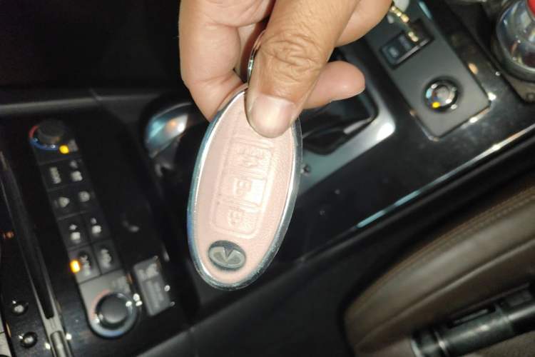 Used Infiniti FX 2013 FX37 Standard Edition Vehicle Key