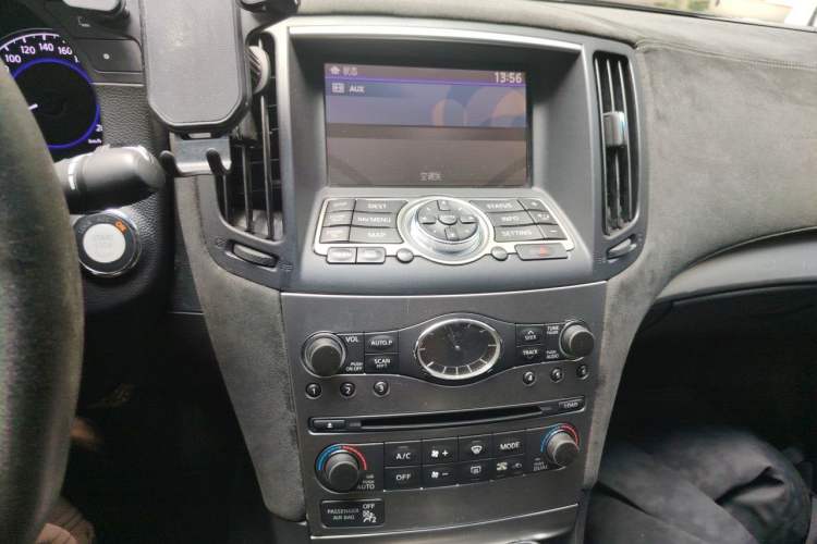 Used Infiniti G Series 2010 G37 Sedan Audio And AC Panel