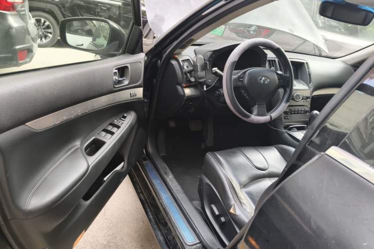 Used Infiniti G Series 2010 G25 Sedan Luxury Sport Edition Driver Seat