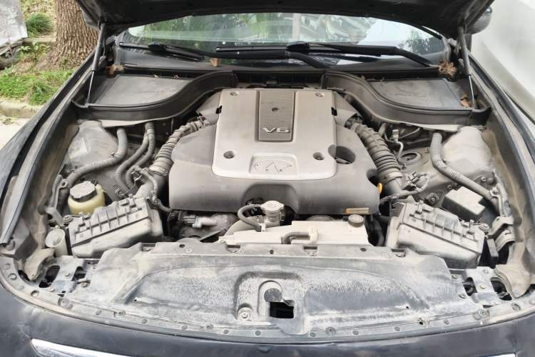 Used Infiniti G Series 2010 G25 Sedan Luxury Sport Edition Engine Bay