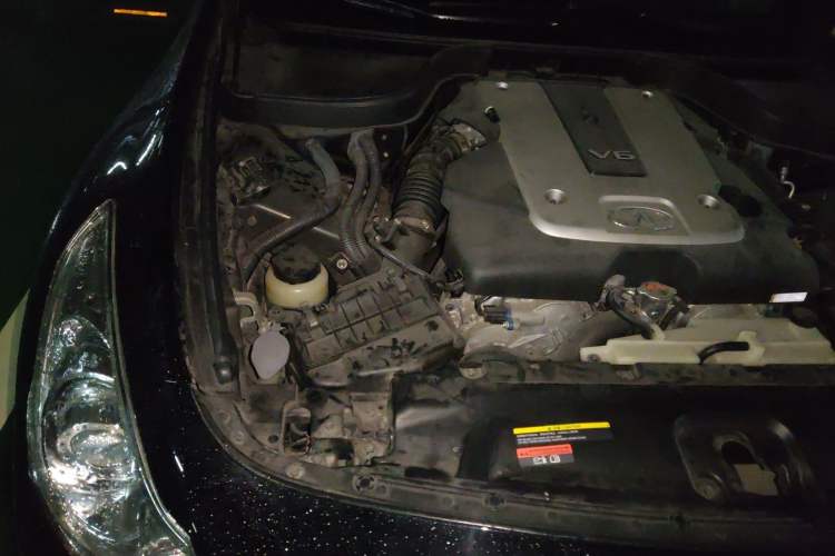 Used Infiniti G Series 2010 G25 Sedan Luxury Sport Edition Engine Bay Right