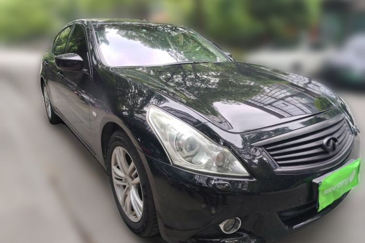 Used Infiniti G Series 2010 G37 Sedan Front Right 45 Deg