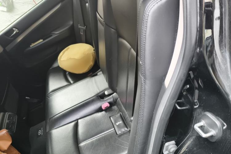 Used Infiniti G Series 2010 G25 Sedan Luxury Sport Edition Left Rear Seat