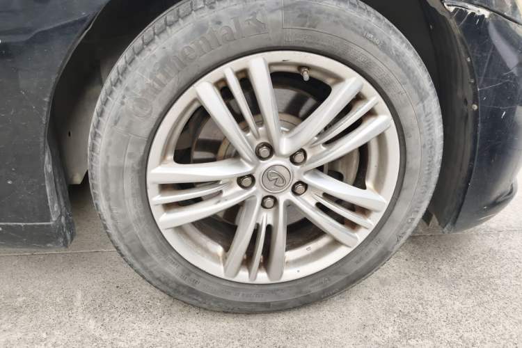 Used Infiniti G Series 2010 G25 Sedan Luxury Sport Edition Right Front Wheel Hub