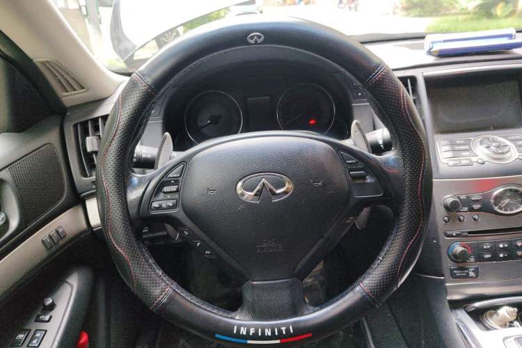 Used Infiniti G Series 2010 G25 Sedan Luxury Sport Edition Steering Wheel